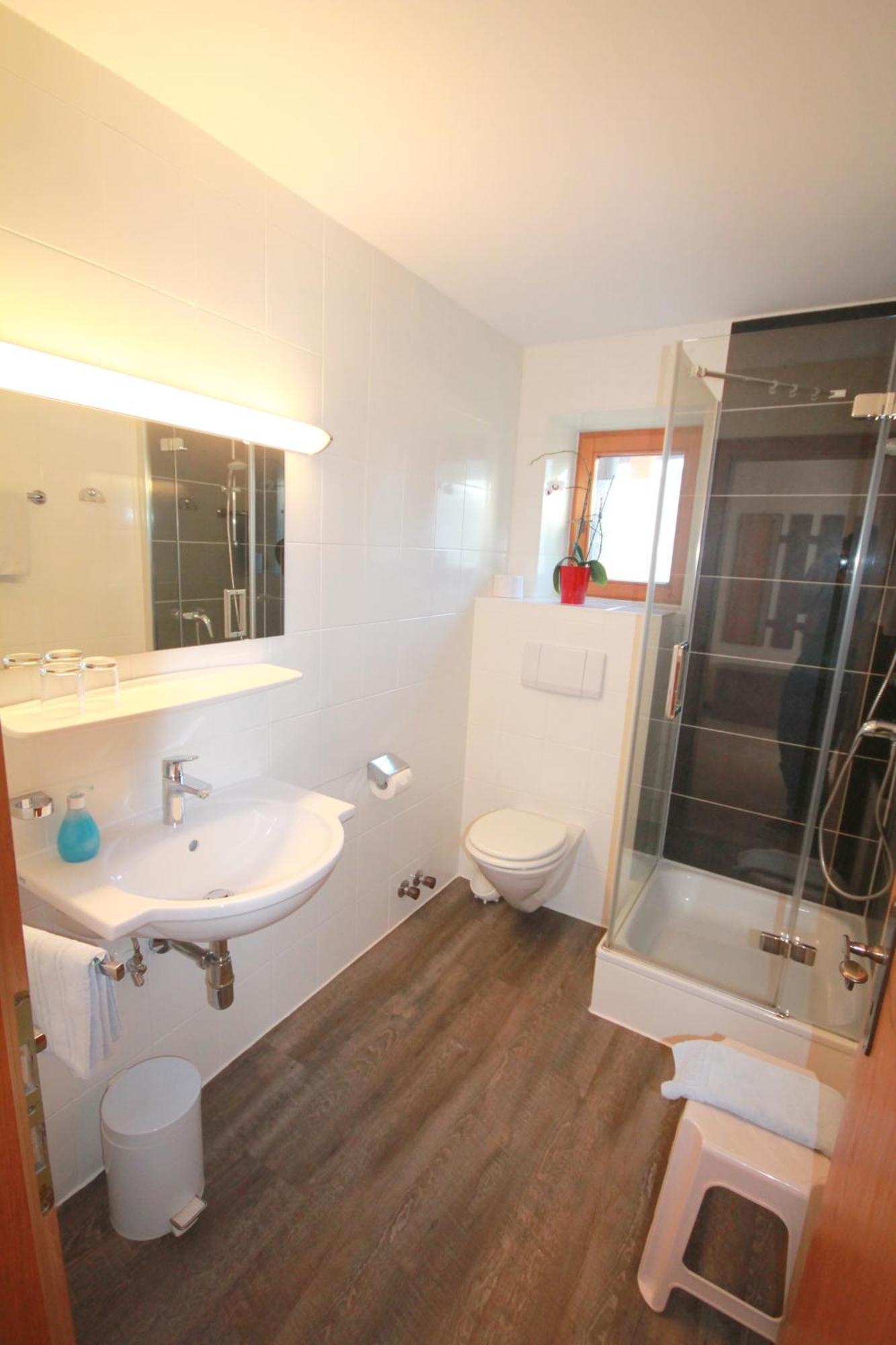 Apartment with Balcony,709208386:JPEG