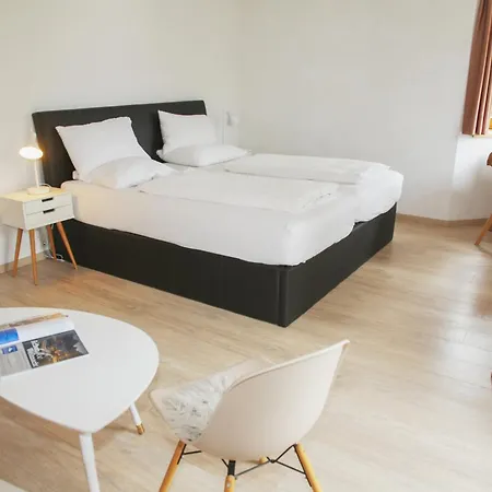 Hotel Sonnenhof - Bed & Breakfast & Appartements-3